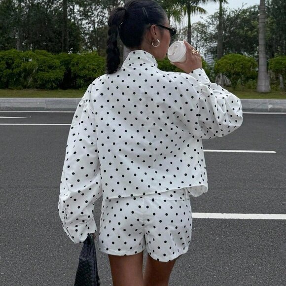 Casual Women's Polka Dot Print Long Sleeve Zip Front Jacket And Shorts set - Picture 2 of 6